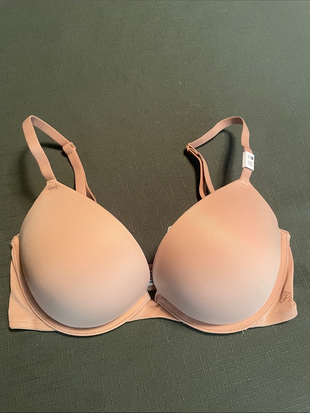 🌸NWT 32D PINK Victoria’s Secret Push Up Bra